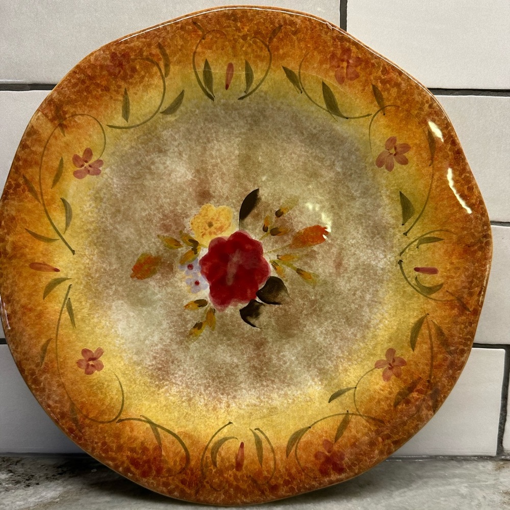222 fifth Tuscan 9” plates set of 2